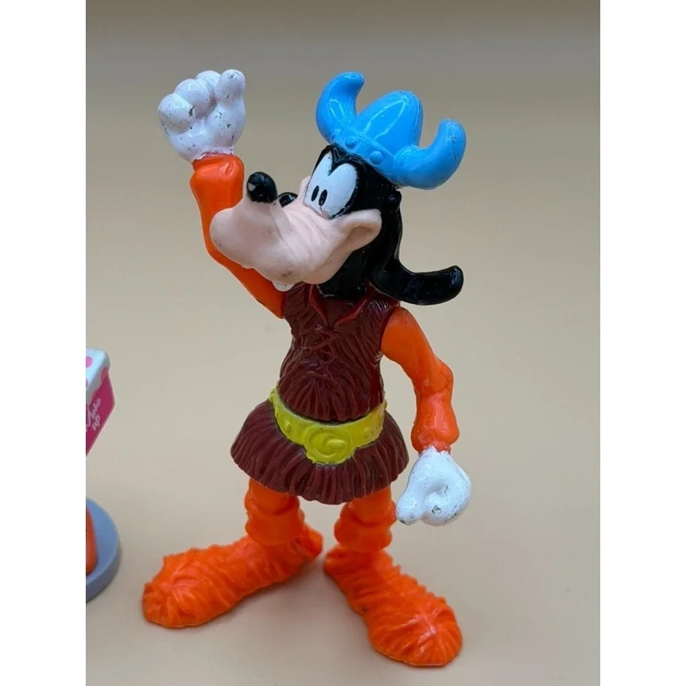 Disney Mickey Mouse Daisy Duck Goofy PVC Figure Lot of 3 Figurines